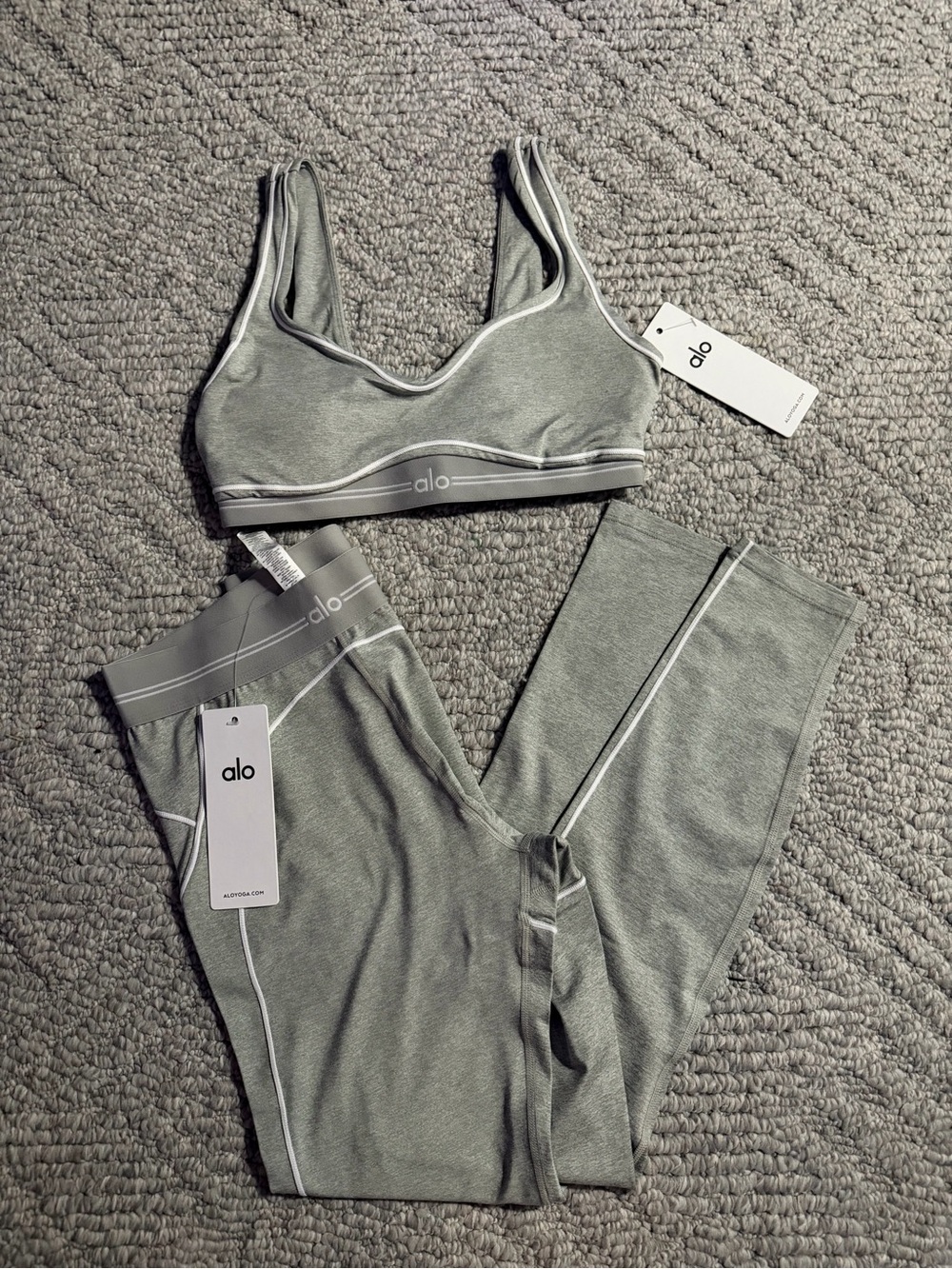ALO Yoga Sage Green Seamless Sports Bra & Leggings Set
